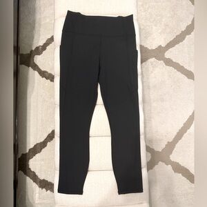 Fabletics Classic Black Leggings size M NWT
